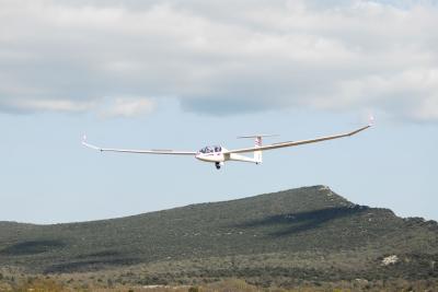 Planeur au Pic st Loup. (34)